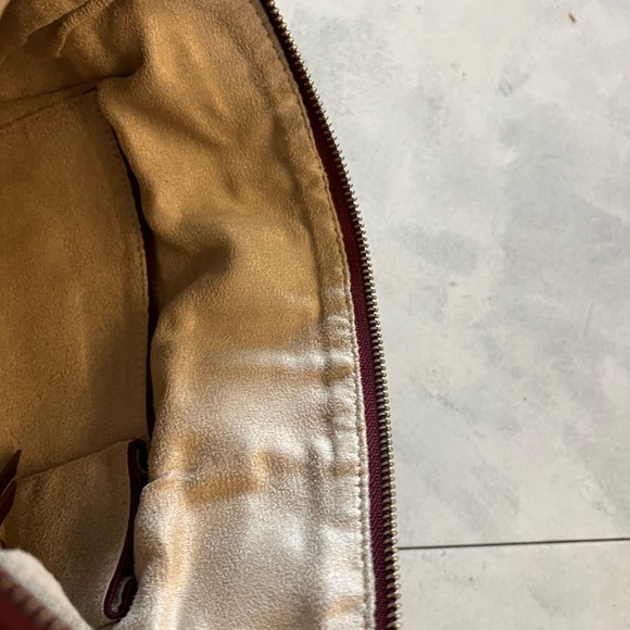 Charles David Clutch purse Maroon with zipper - Picture 3 of 7